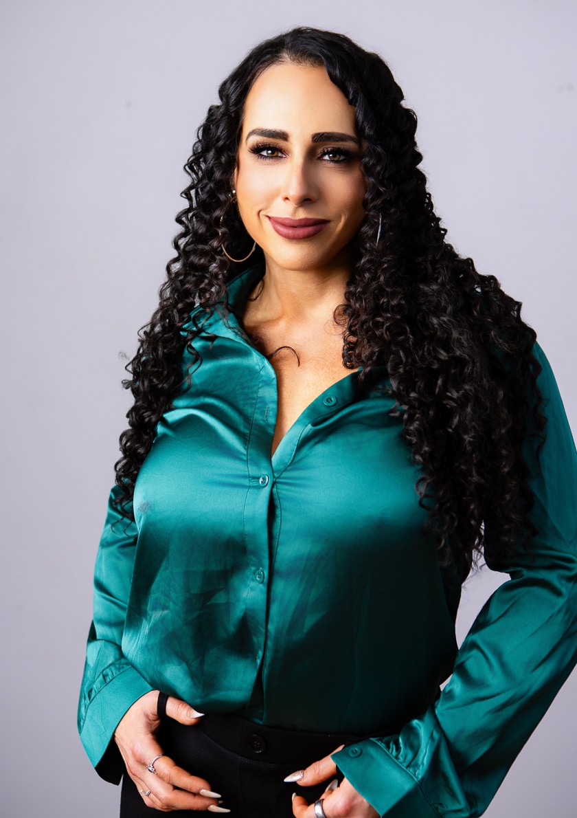 Headshot woman business owner 